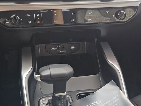 New 2026 Kia Sorento LX image 25