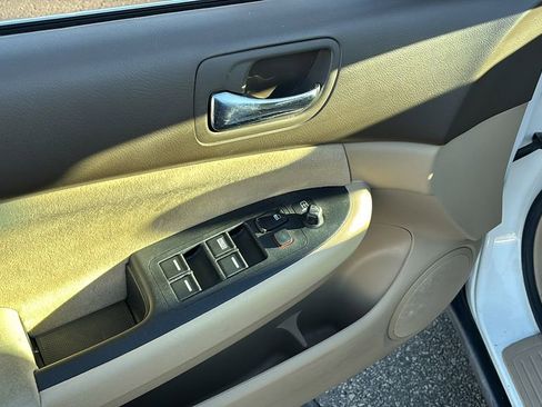 Used 2005 Honda Accord LX image 14