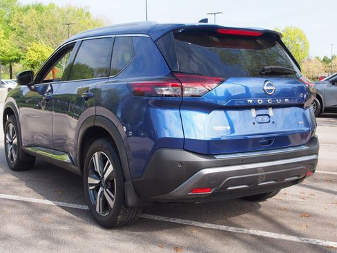 Used 2023 Nissan Rogue SL image 5