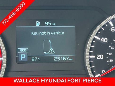 Used 2022 Kia Telluride S FWD image 7