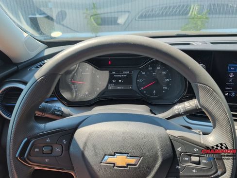 Used 2024 Chevrolet Trax LS w/ LS Convenience Package FWD image 16