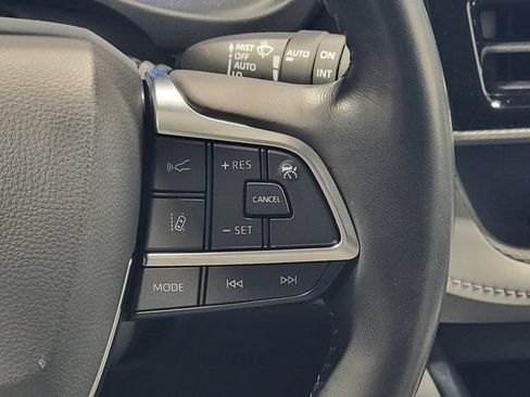 Used 2021 Toyota Highlander Platinum AWD/4WD image 28