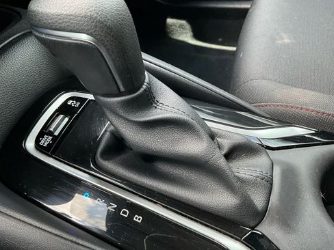 Used 2025 Toyota Corolla SE FWD image 18