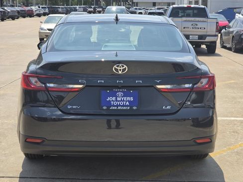 Used 2026 Toyota Camry LE FWD image 8