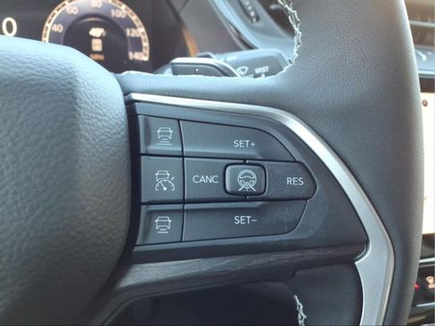 New 2026 Jeep Grand Cherokee Limited image 17