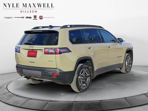 New 2026 Jeep Cherokee Laredo image 16
