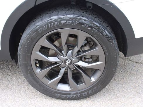 Used 2021 Kia Sorento EX w/ EX AWD X-Line Package image 39