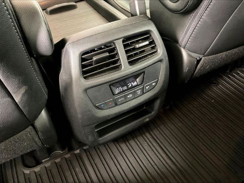 Used 2017 Honda Pilot EX-L image 10