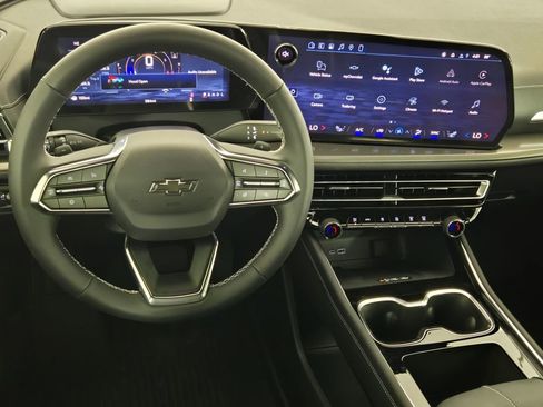 New 2026 Chevrolet Traverse LT w/ Midnight/Sport Edition FWD image 29