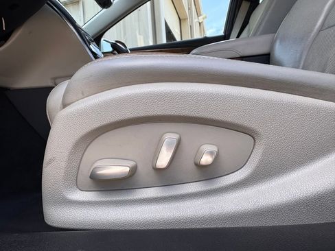 Used 2019 Cadillac XTS Luxury FWD image 8
