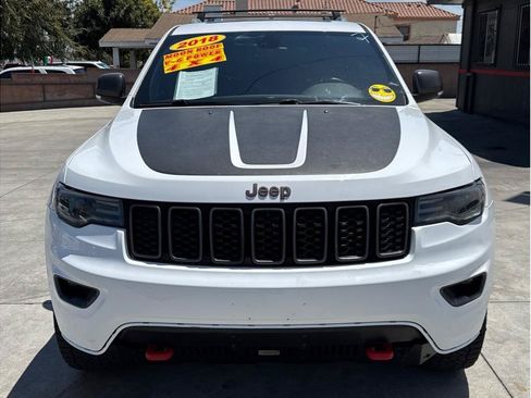 Used 2018 Jeep Grand Cherokee Trailhawk w/ Trailhawk Luxury Group AWD/4WD image 2