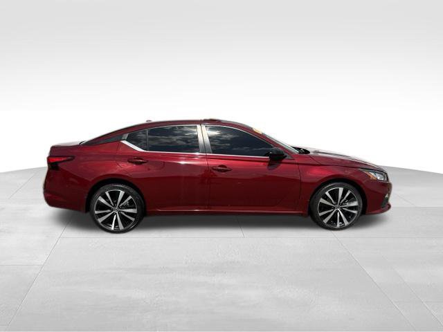 Used 2022 Nissan Altima 2.5 SR AWD/4WD image 9