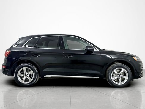 Used 2023 Audi Q5 2.0T Premium w/ Convenience Package image 6