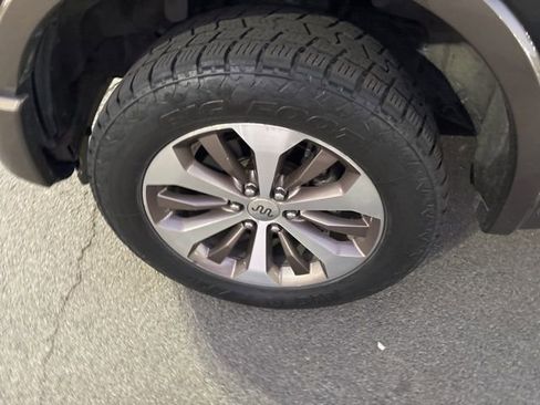 Used 2016 Ford F150 King Ranch w/ Equipment Group 601A Luxury image 40