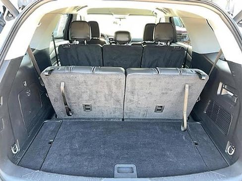 Used 2024 Ford Explorer XLT w/ Equipment Group 202A image 7