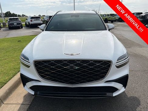 Used 2026 Genesis GV70 2.5T Sport Prestige AWD/4WD image 2