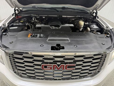 Used 2020 GMC Yukon XL Denali w/ Open Road Package AWD/4WD image 47
