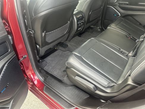 Used 2022 Jeep Grand Cherokee L Overland image 18