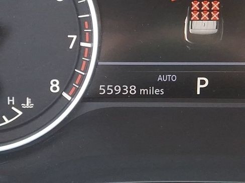 Used 2022 Nissan Pathfinder SV AWD/4WD image 22