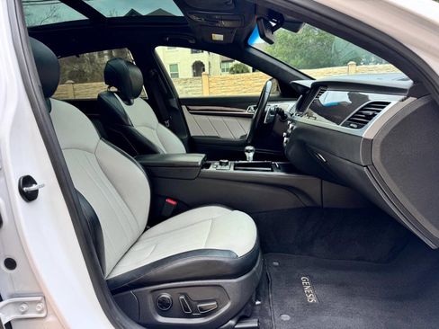 Used 2018 Genesis G80 3.3T Sport image 21