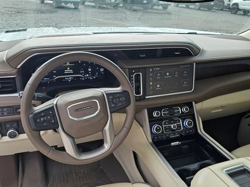 Used 2024 GMC Yukon XL Denali w/ Max Trailering Package AWD/4WD image 10