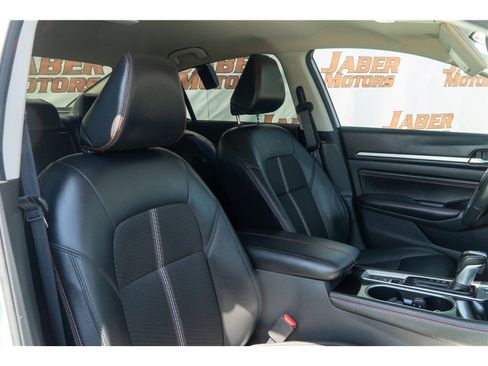 Used 2023 Nissan Altima 2.5 SR AWD/4WD image 32