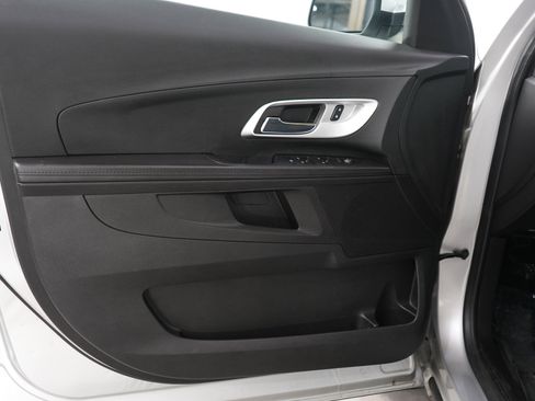 Used 2017 Chevrolet Equinox LT w/ Convenience Package FWD image 18