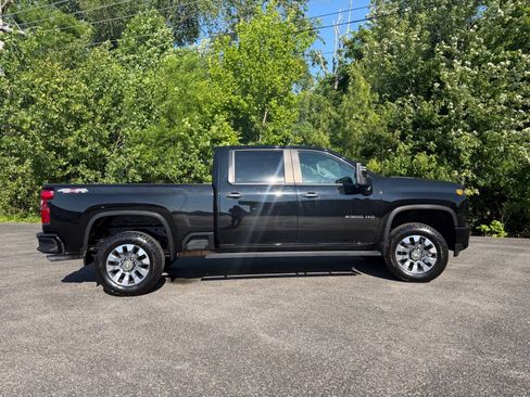 Used 2023 Chevrolet Silverado 2500 Custom w/ Custom Value Package AWD/4WD image 26