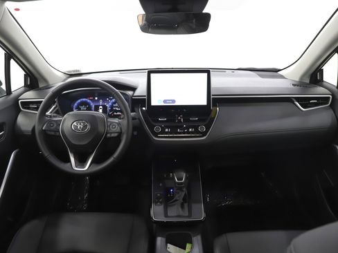 Used 2026 Toyota Corolla Cross XLE w/ Convenience Package image 16