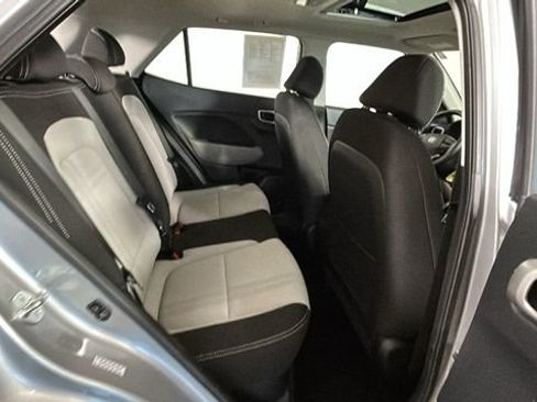 Used 2023 Hyundai Venue SEL FWD image 28