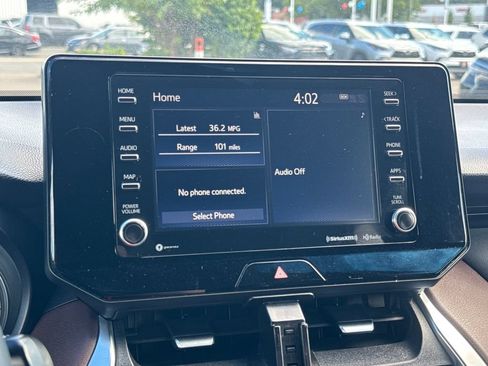 Used 2021 Toyota Venza XLE AWD/4WD image 24