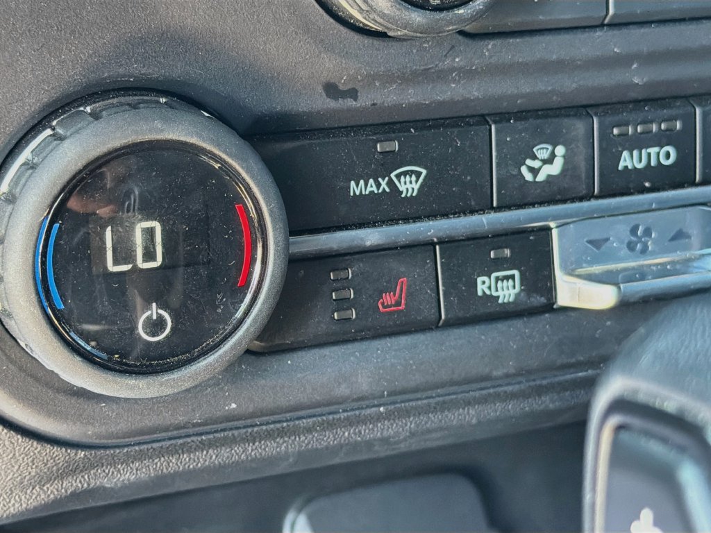 Used 2023 Ford Bronco Outer Banks w/ Sasquatch Package AWD/4WD image 22