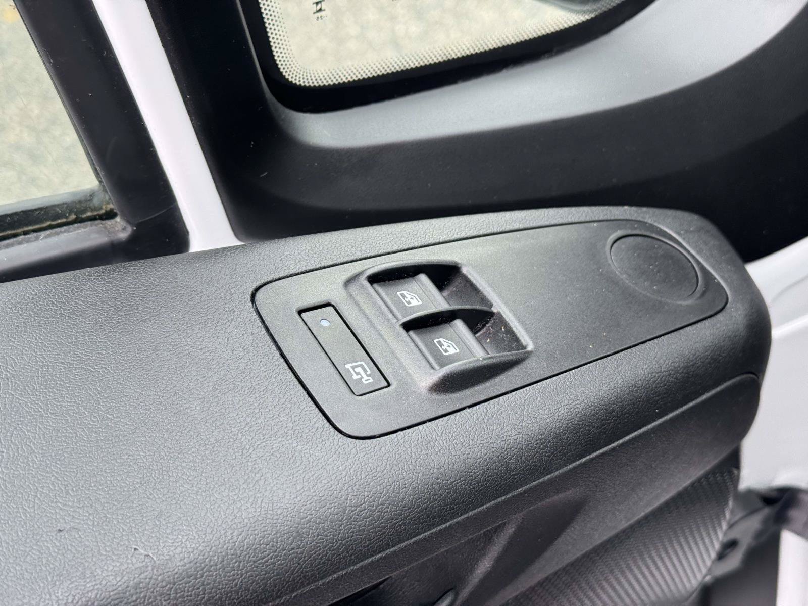 Used 2026 RAM ProMaster 2500 FWD image 31