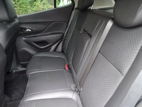 Used 2022 Buick Encore Preferred w/ Safety Package II image 8