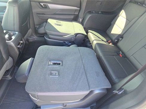 New 2026 Buick Enclave Sport Touring w/ Power Package image 18