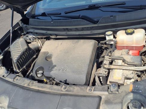 Used 2022 Chevrolet Traverse LS image 10