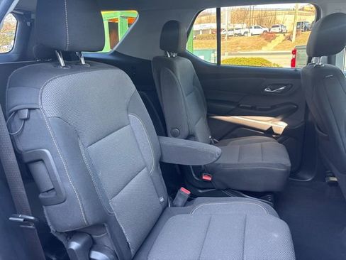 Used 2021 Chevrolet Traverse LT w/ LPO, 'HIT The Road' Package image 14