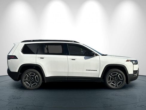 New 2026 Jeep Cherokee Limited image 3