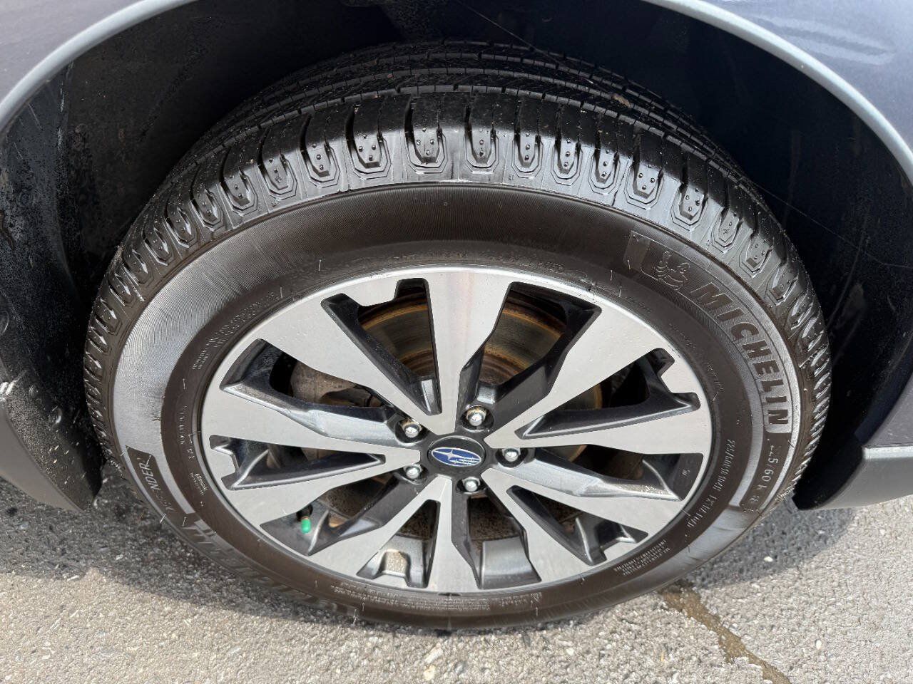 Used 2016 Subaru Outback 2.5i Limited AWD/4WD image 12