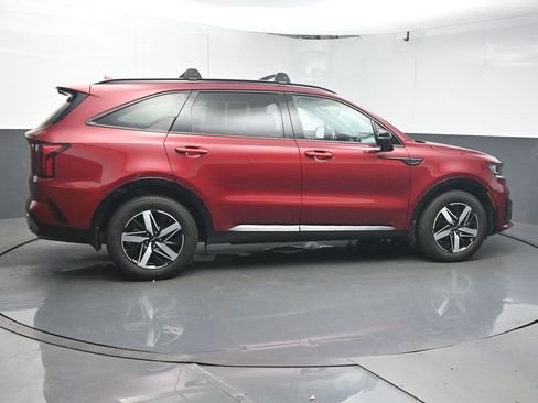 Used 2023 Kia Sorento S w/ Panoramic Sunroof Package image 8
