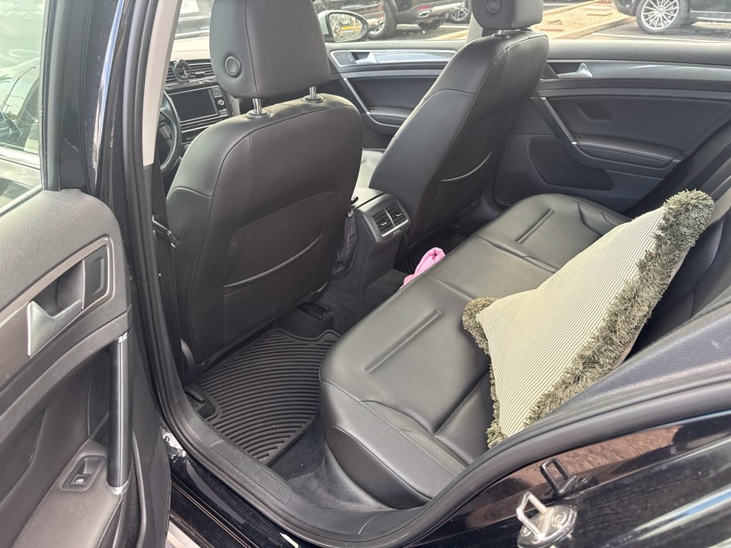 Used 2019 Volkswagen Golf Alltrack S AWD/4WD image 8
