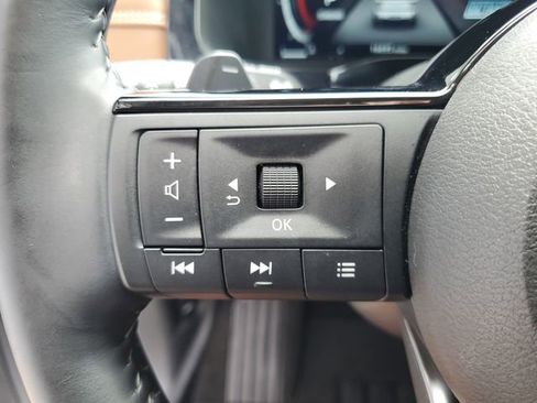 Certified 2025 Nissan Pathfinder Platinum FWD image 21