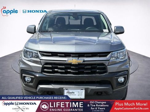 Used 2022 Chevrolet Colorado LT w/ LT Convenience Package image 2
