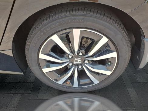 Used 2022 Honda Civic EX image 10