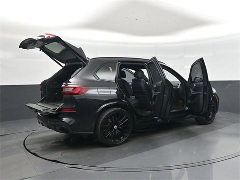 Used 2023 BMW X5 M50i w/ Executive Package image 48