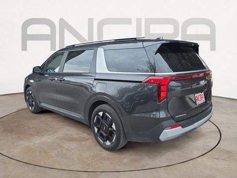Certified 2025 Kia Carnival EX image 6