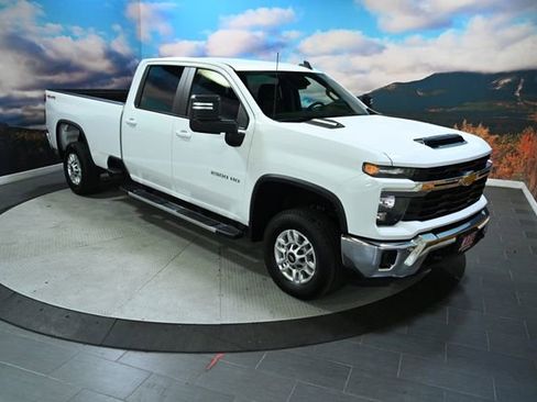 Used 2025 Chevrolet Silverado 2500 LT w/ Convenience Package image 1