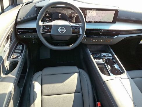 New 2025 Nissan Murano SL image 9