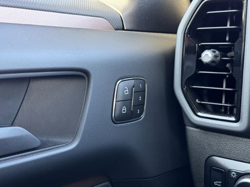 Used 2024 Ford Bronco Sport Outer Banks w/ Tech Package image 22