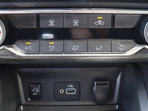 Used 2024 Nissan Sentra S FWD image 45